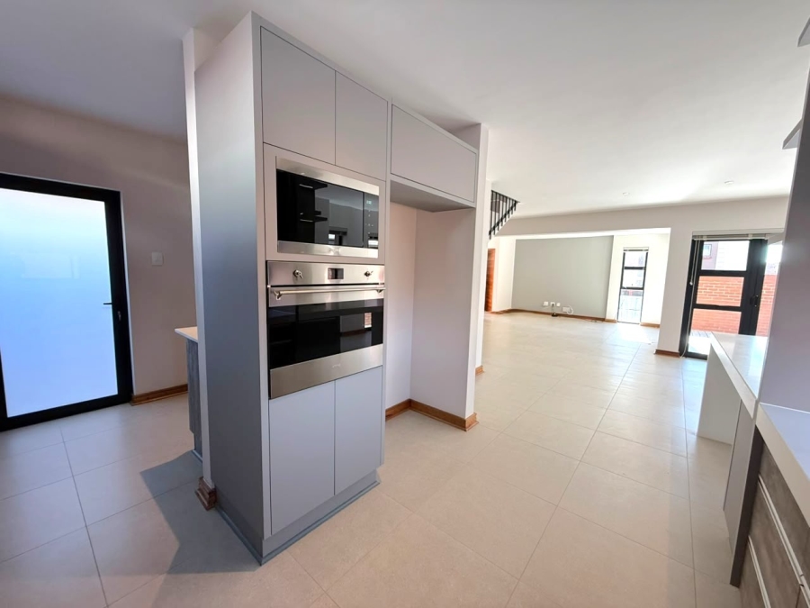 To Let 3 Bedroom Property for Rent in Wild Olive Estate Free State